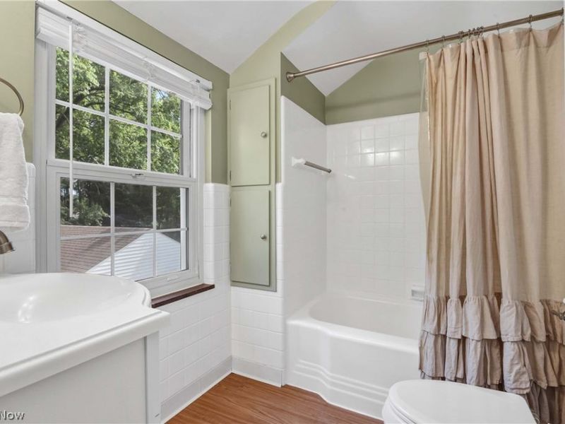 23426 Alexander Road, North Olmsted, OH 44070 Photo 28