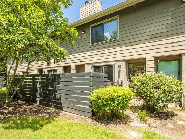 1817 CROSSFLOWER CV, Unit 84, Germantown, TN 38138