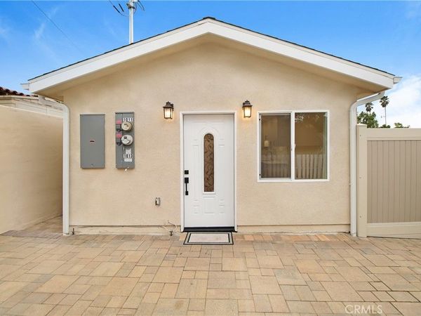 1013 E Angeleno Avenue, Burbank, CA 91501