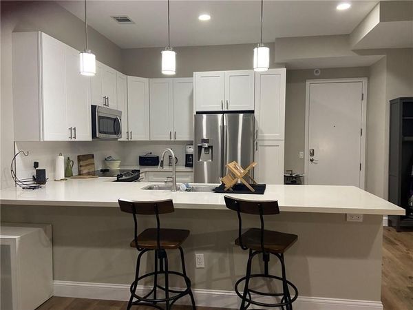 507 Sabine ST, Unit 1006, Austin, TX 78701
