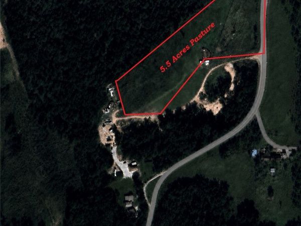 E McNelly Road , Bentonville, AR 72712