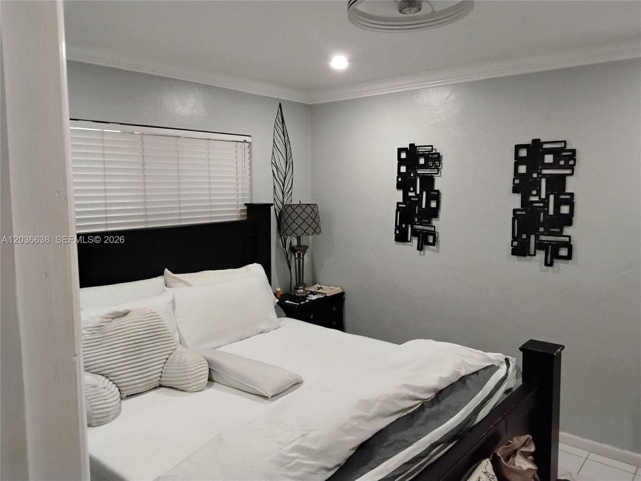 911 W Country Club Cir, Plantation, FL 33317 Photo