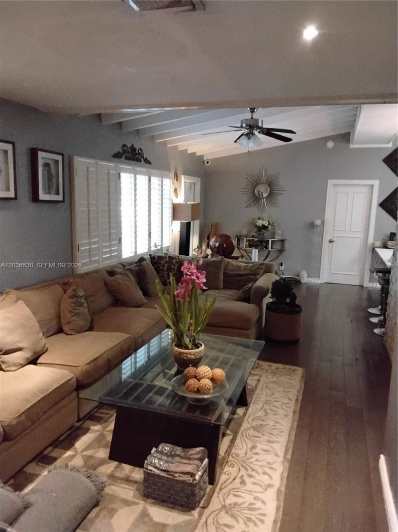 911 W Country Club Cir, Plantation, FL 33317 Photo