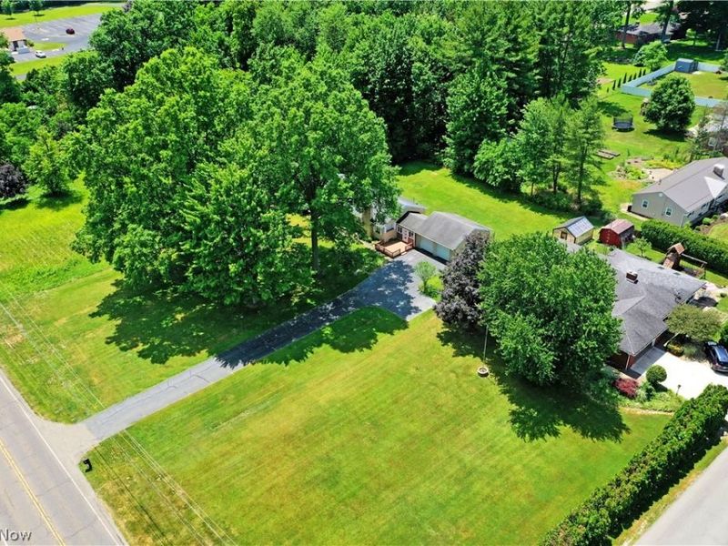 2141 North Road NE, Warren, OH 44483 Photo 3