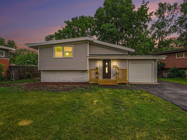 6949 Ash Place, Gary, IN 46403