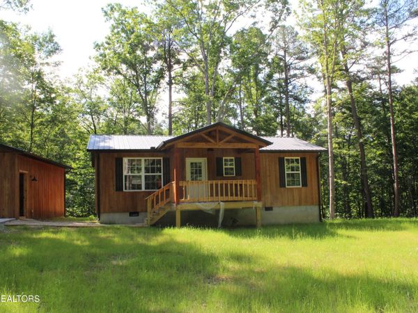 102 Pickett Park Hwy, Jamestown, TN 38556