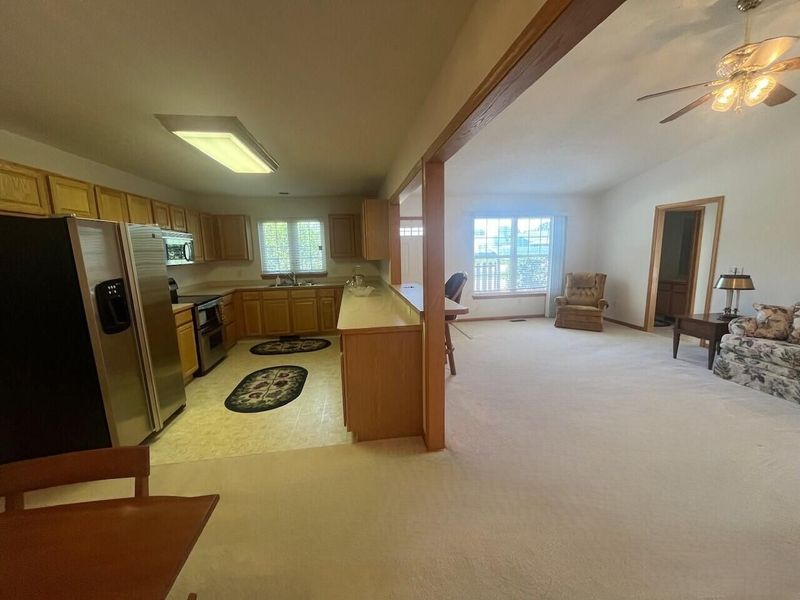 532 Heather Woods Drive, Elyria, OH 44035 Photo 11