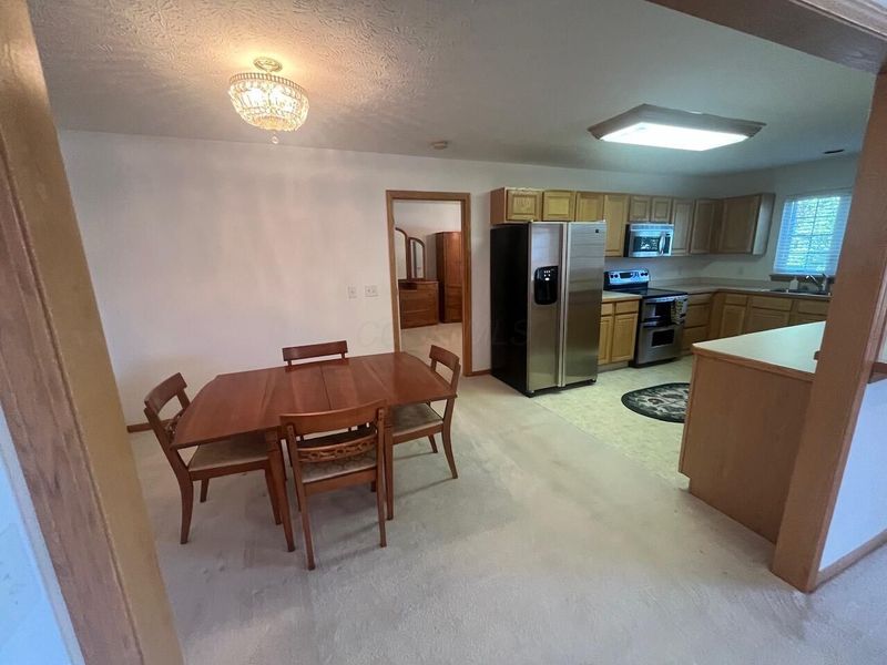532 Heather Woods Drive, Elyria, OH 44035 Photo 16