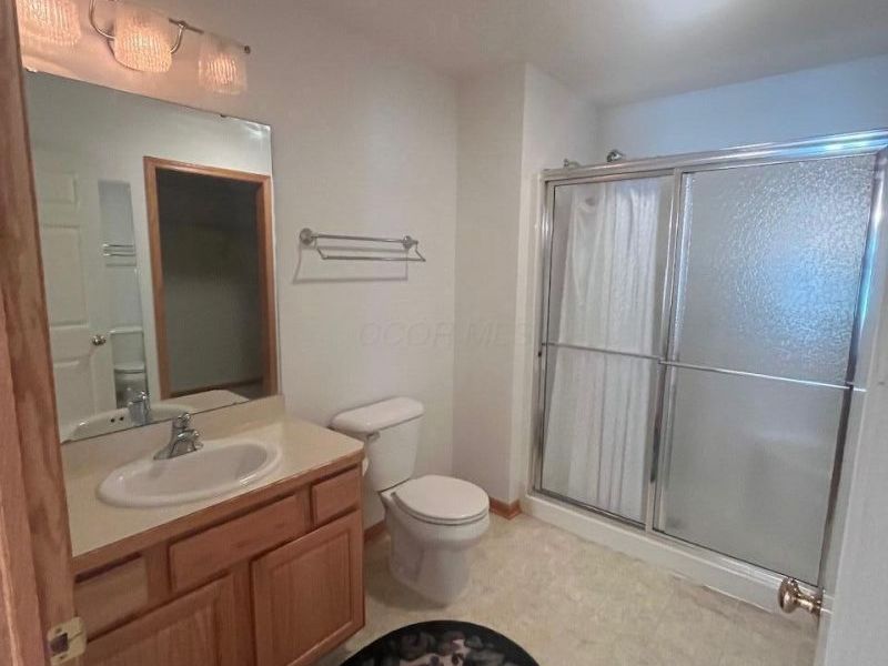 532 Heather Woods Drive, Elyria, OH 44035 Photo 24