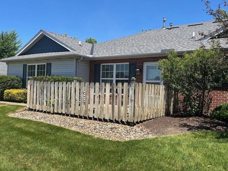 532 Heather Woods Drive, Elyria, OH 44035 Photo 6