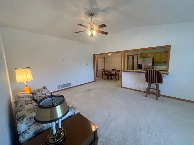 532 Heather Woods Drive, Elyria, OH 44035 Photo 9