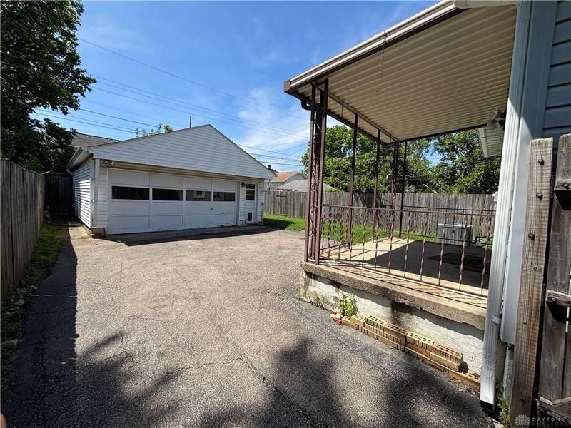 2357 S Smithville Road, Dayton, OH 45420 Photo 14
