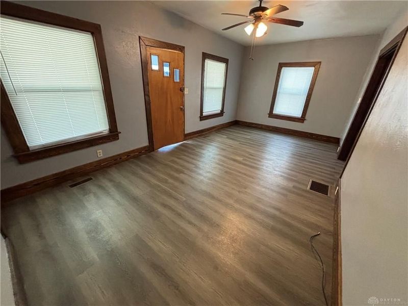 2357 S Smithville Road, Dayton, OH 45420 Photo 4