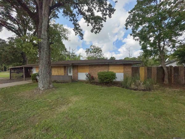 1735 N Sherwood Dr, Baton Rouge, LA 70815