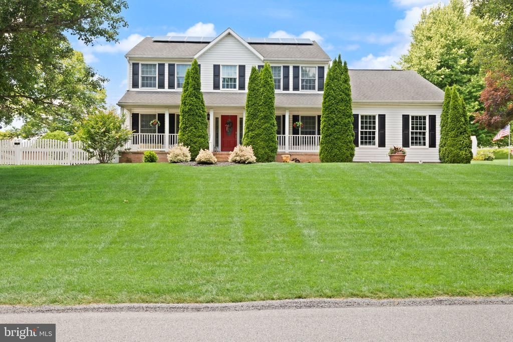 208 SUMMERS LANE, NEW FREEDOM, PA 17349