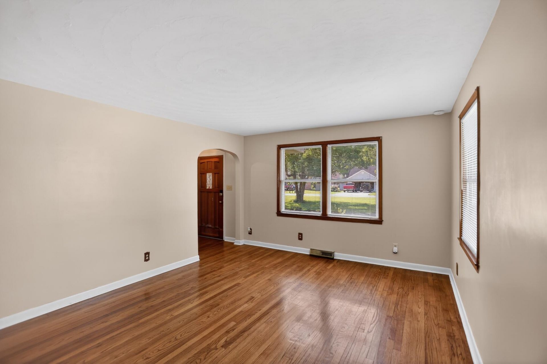 1705 Redwood Photo 12