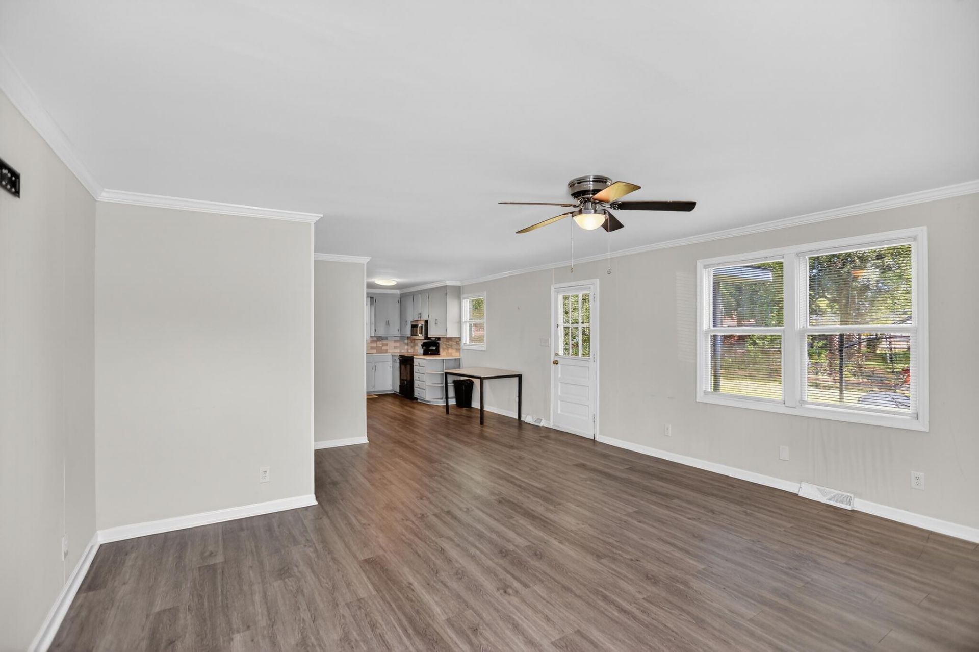 1705 Redwood Photo 17
