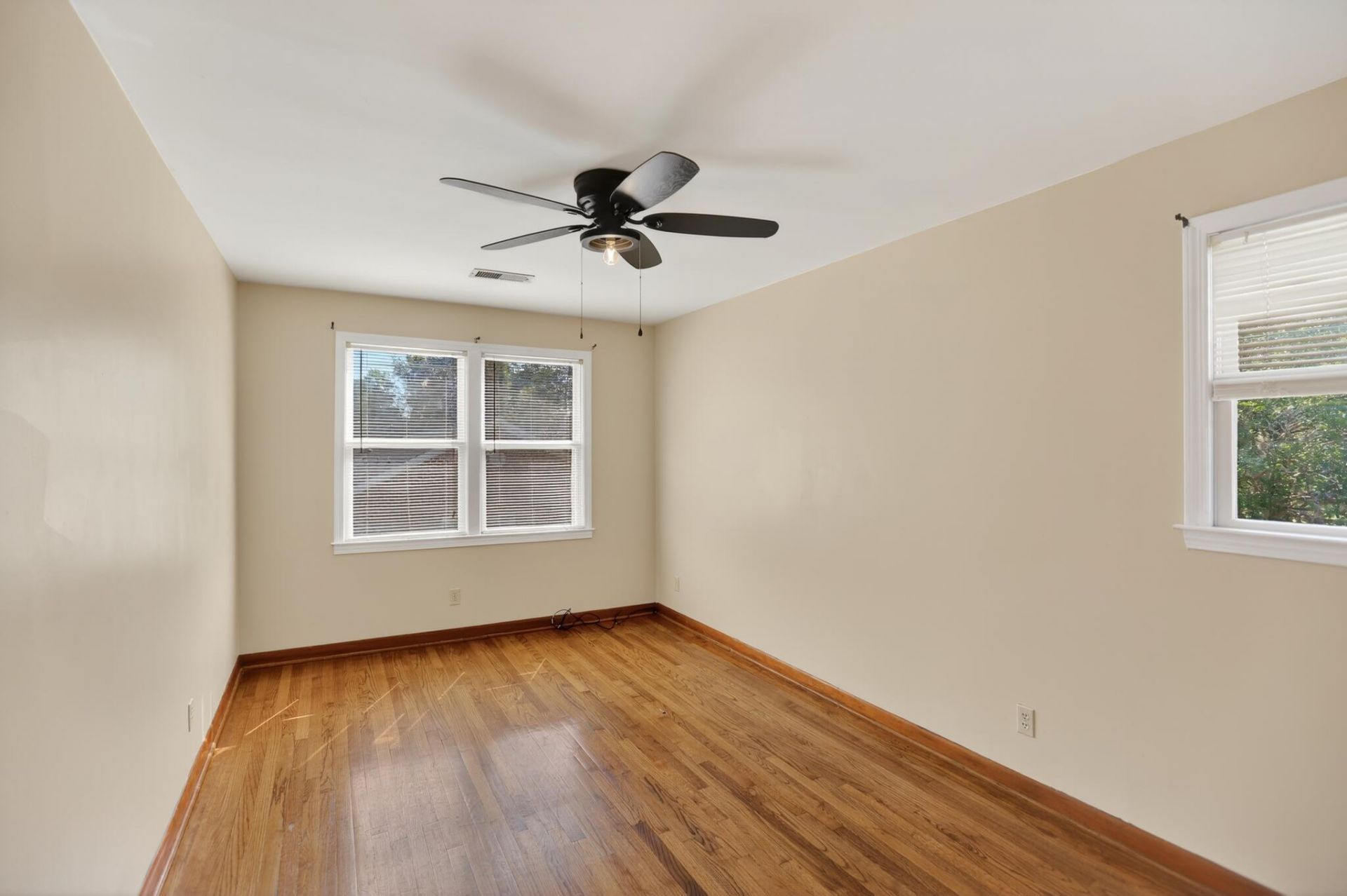 1705 Redwood Photo 18