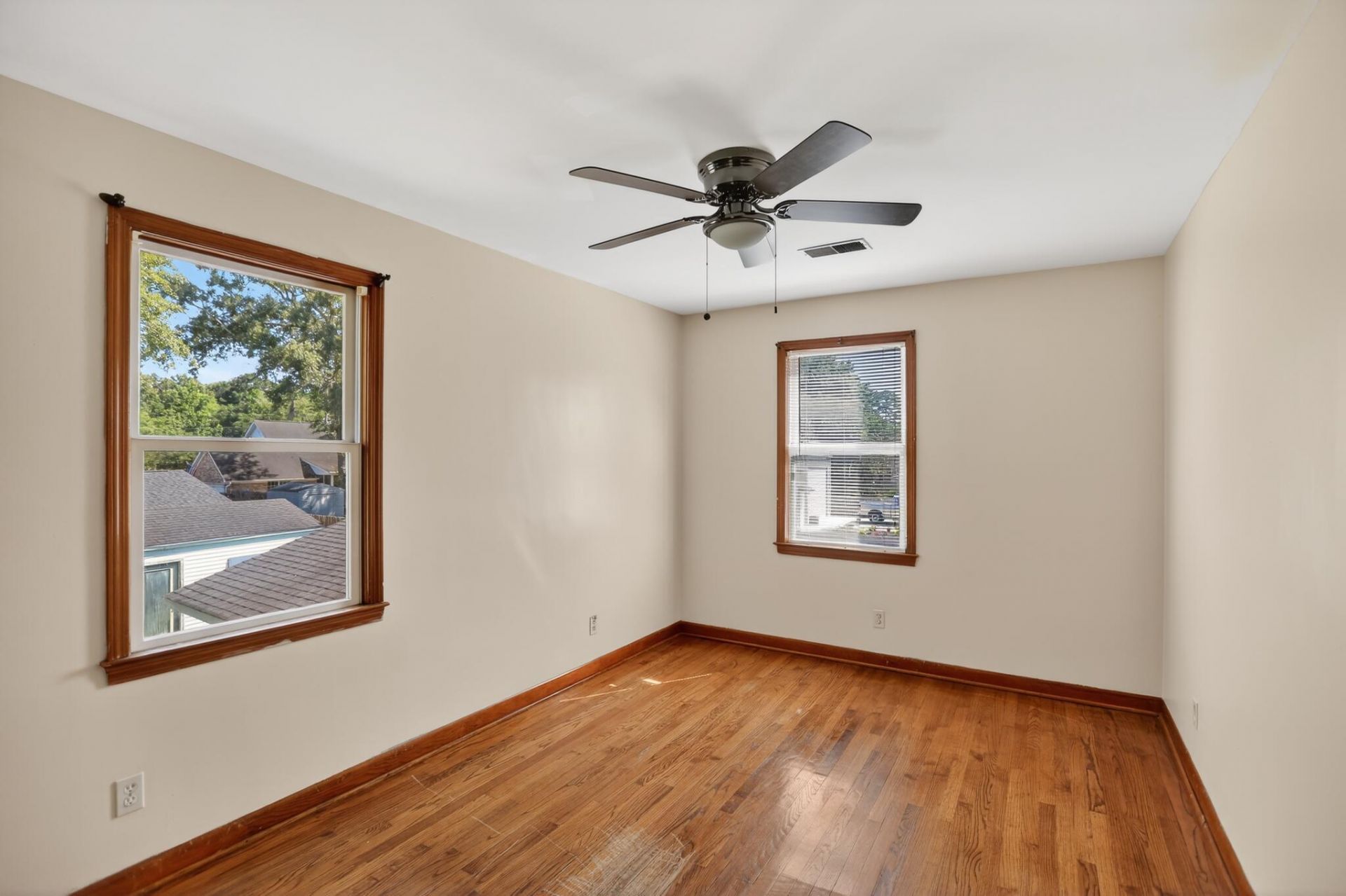 1705 Redwood Photo 23