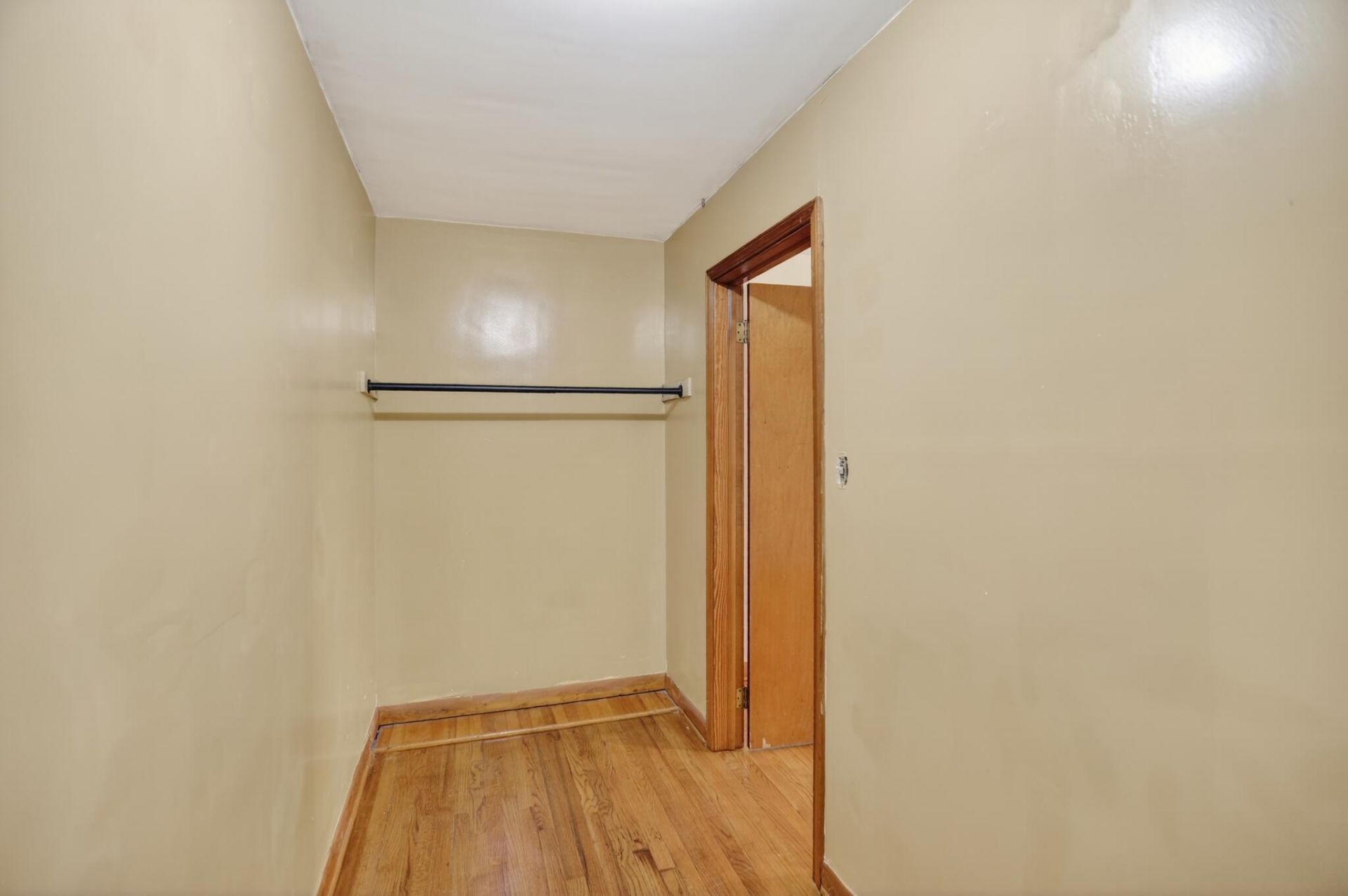 1705 Redwood Photo 31