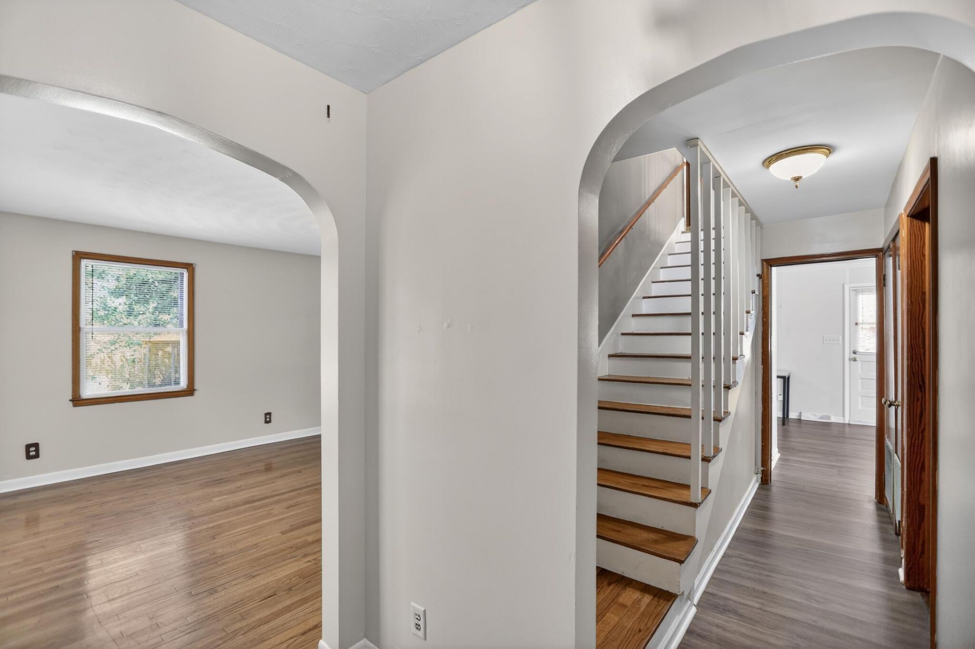 1705 Redwood Photo 9