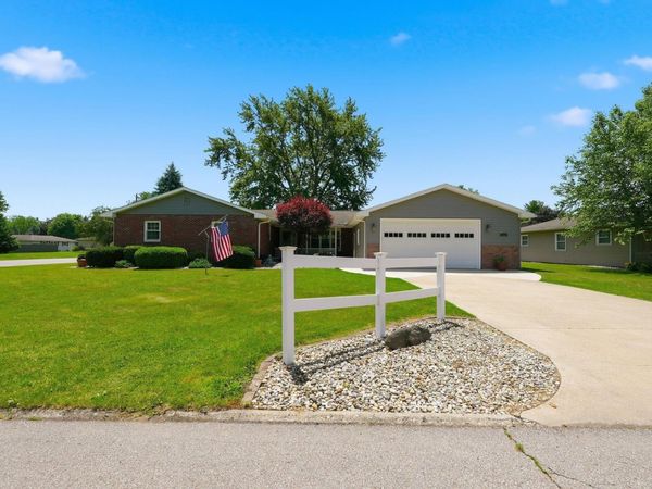 1401 Rivercrest Drive, Warsaw, IN 46580