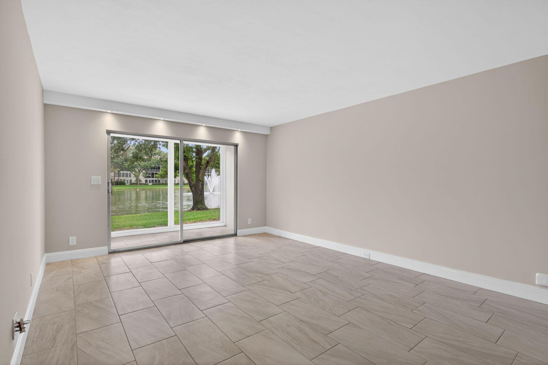2202 Lucaya Bend, Unit B1, Coconut Creek, FL 33066 Photo