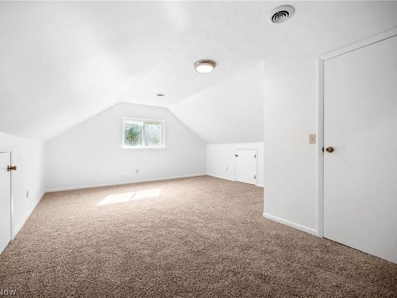 28300 Aurora Road , Solon, OH 44139 Photo 18