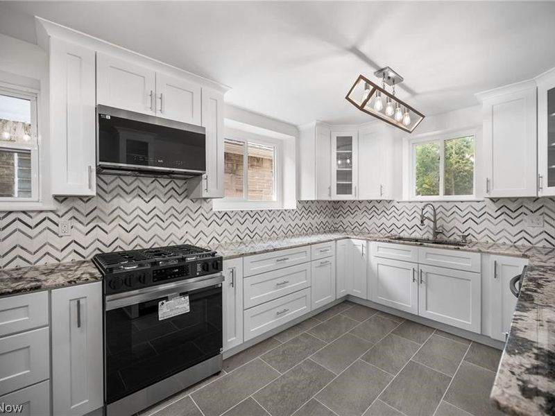 28300 Aurora Road , Solon, OH 44139 Photo 5