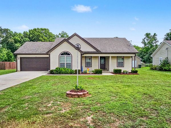 15530 Curtis Lane, Athens, AL 35611