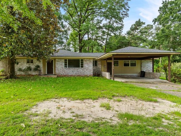 1112 Crescent Hill Dr., Laurel, MS 39440