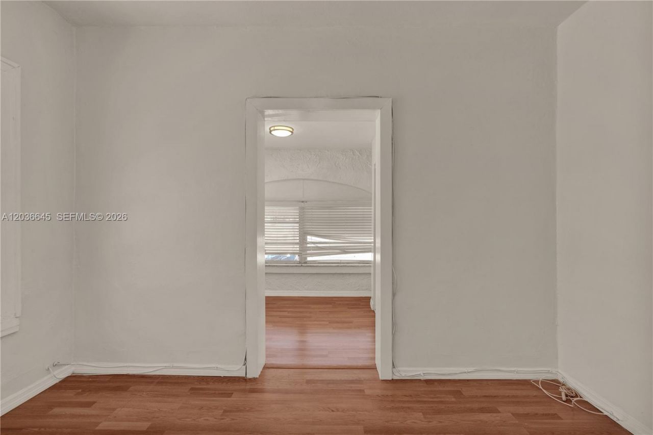 2145 SW 7th St , Unit 1, Miami, FL 33135 Photo