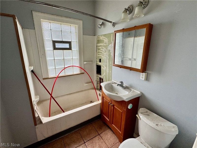 1541 Glenmont Road , East Cleveland, OH 44118 Photo 18