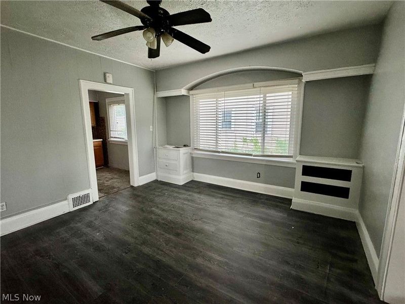 1541 Glenmont Road , East Cleveland, OH 44118 Photo 3