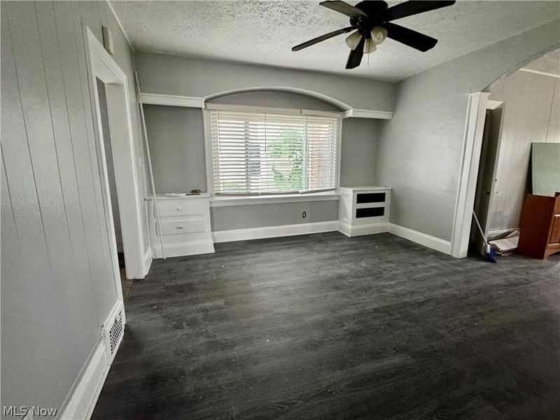 1541 Glenmont Road , East Cleveland, OH 44118 Photo 4