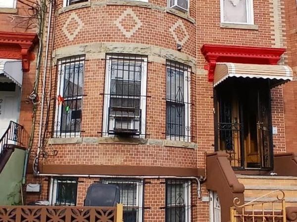217 Hemlock Street , Brooklyn, NY 11208