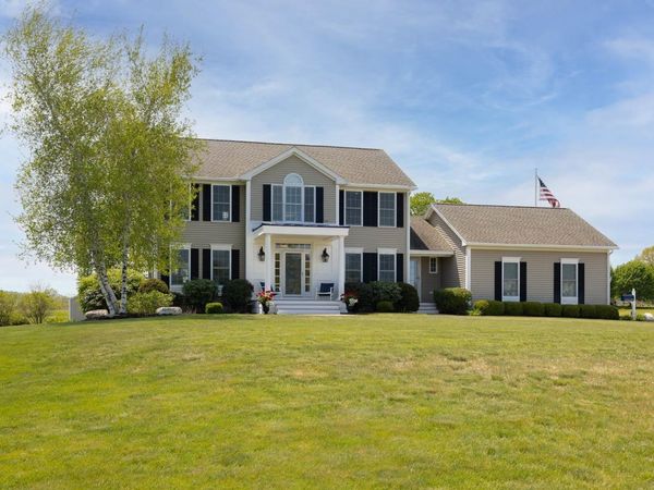 12 Perrys Way, Berwick, ME 03901