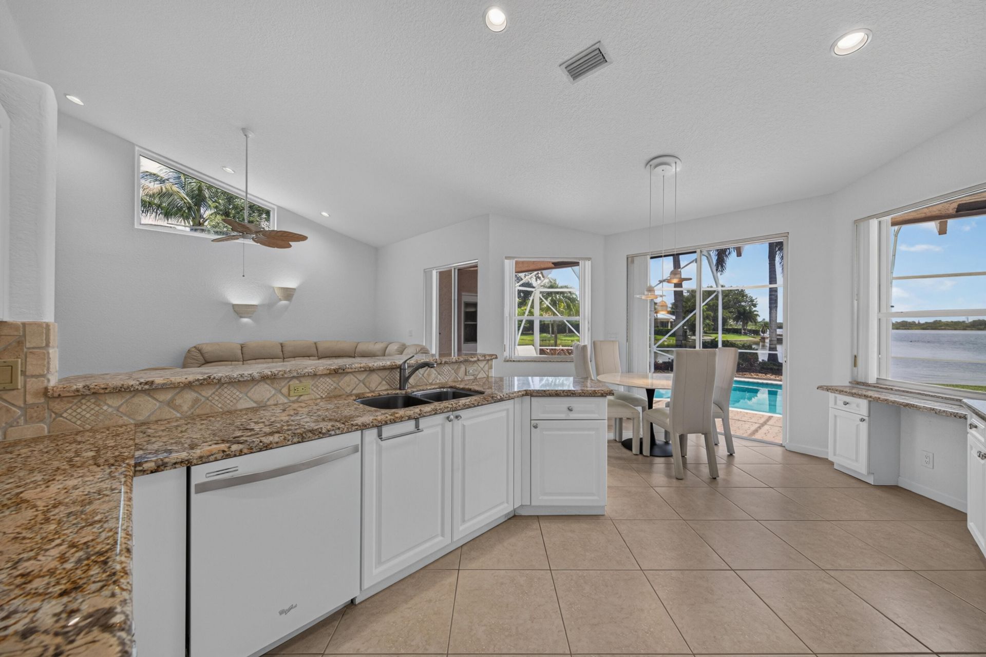 1501 NW 180th Way, Pembroke Pines, FL 33029 Photo