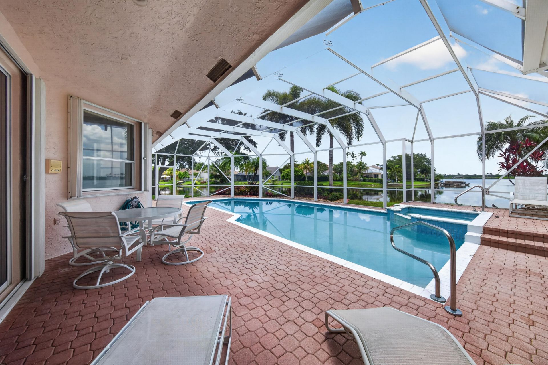 1501 NW 180th Way, Pembroke Pines, FL 33029 Photo
