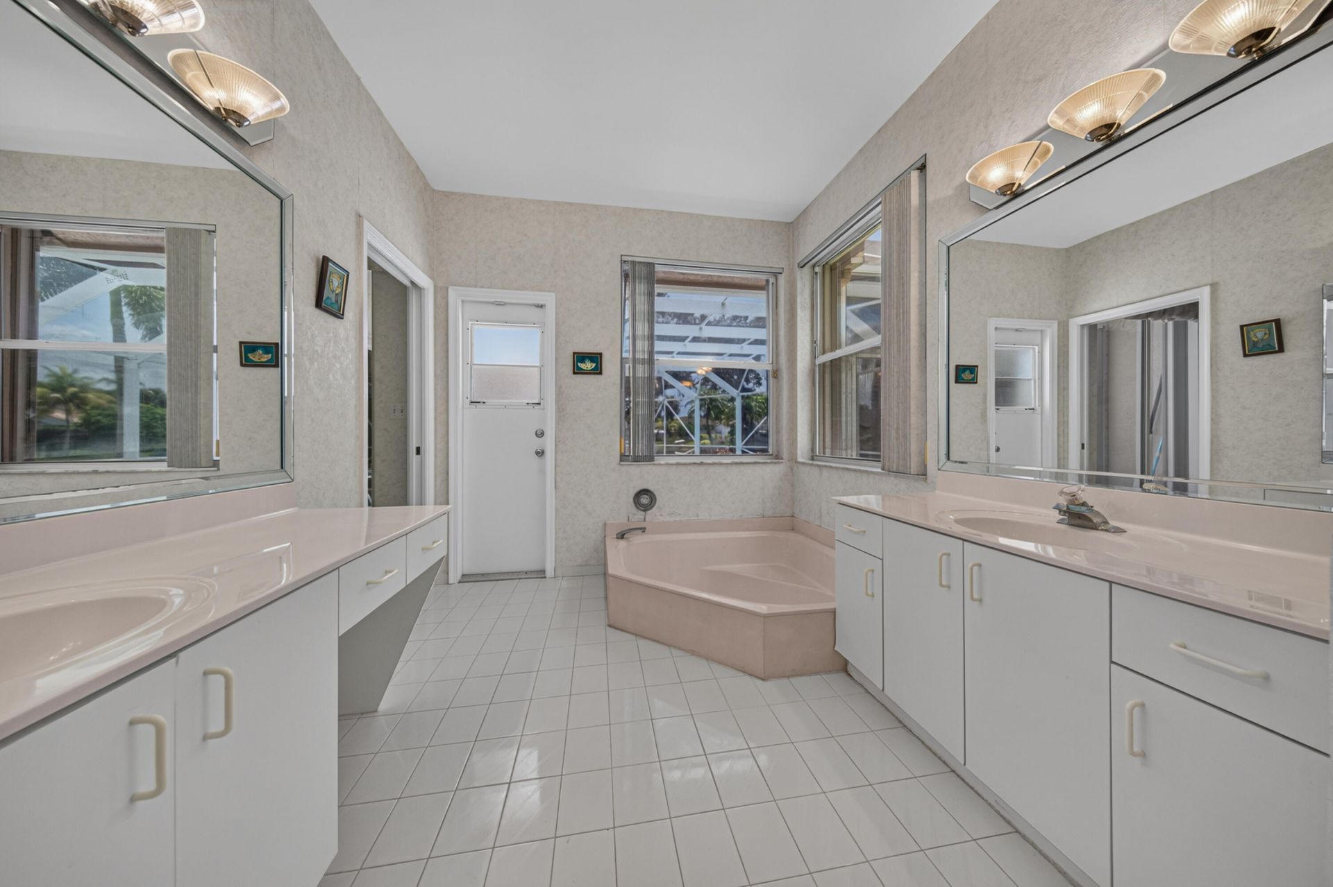 1501 NW 180th Way, Pembroke Pines, FL 33029 Photo