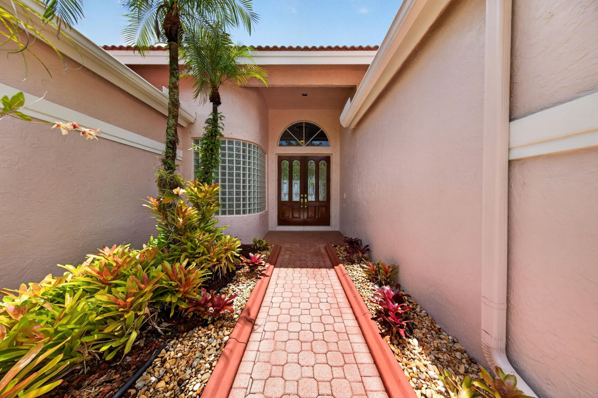 1501 NW 180th Way, Pembroke Pines, FL 33029 Photo