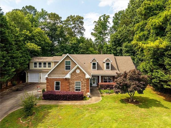 9390 Resort Circle, Gainesville, GA 30506