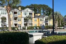 1032 Rosewood Lane photo 4