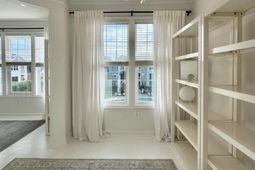 1032 Rosewood Lane photo 4