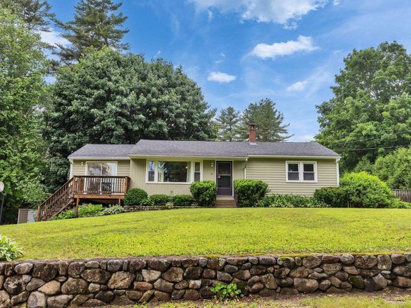 17 Maple Avenue, Peterborough, NH 03458