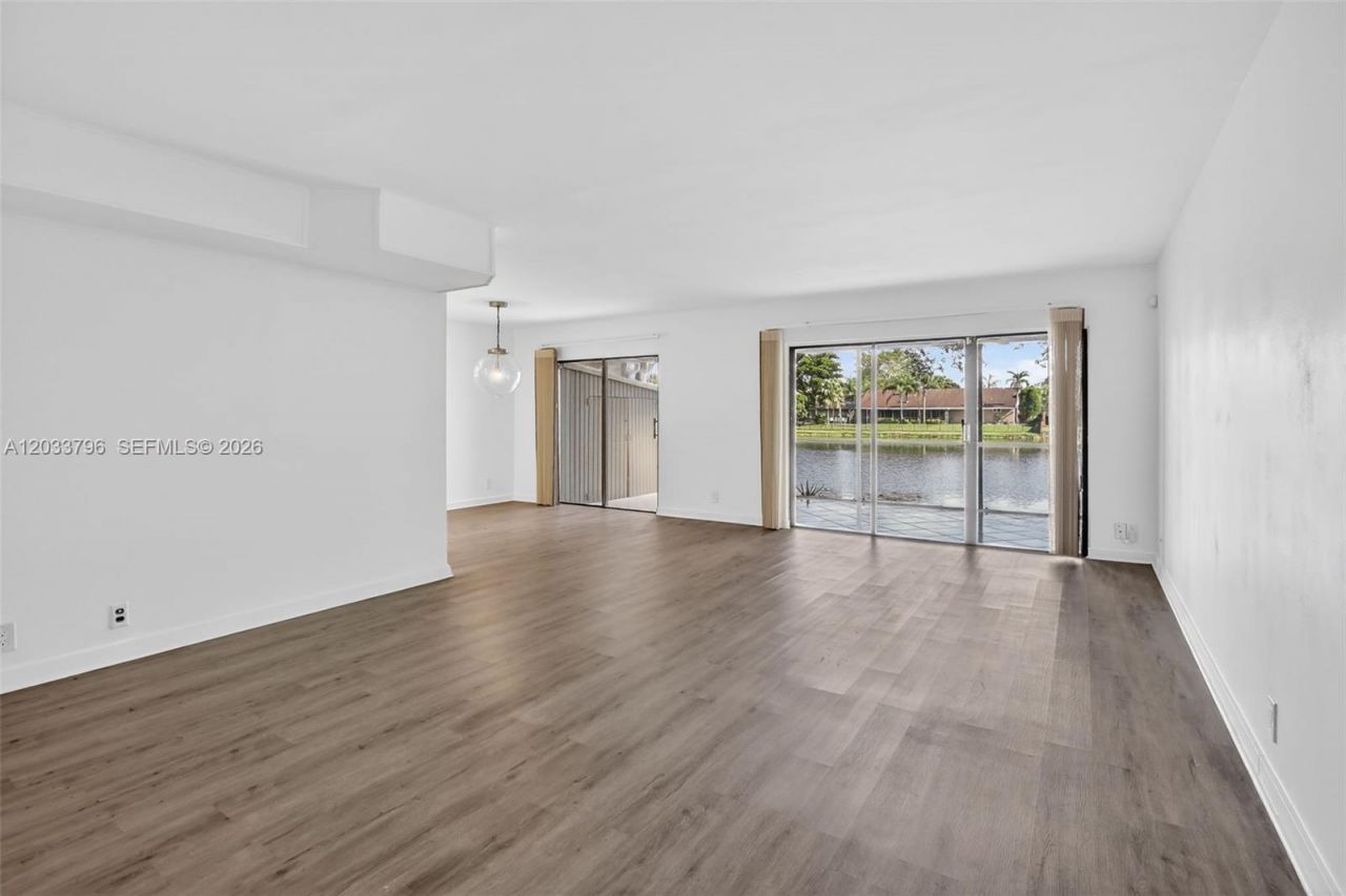 9703 N New River Canal Rd , Unit 103, Plantation, FL 33324 Photo