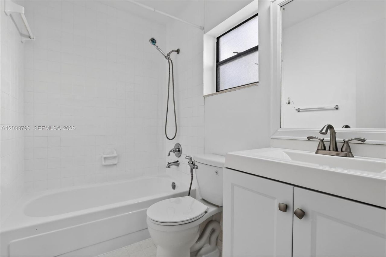 9703 N New River Canal Rd , Unit 103, Plantation, FL 33324 Photo