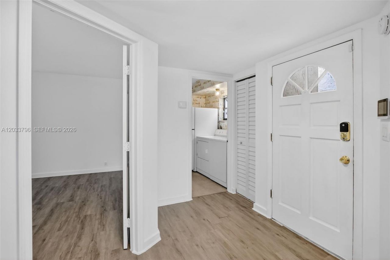 9703 N New River Canal Rd , Unit 103, Plantation, FL 33324 Photo