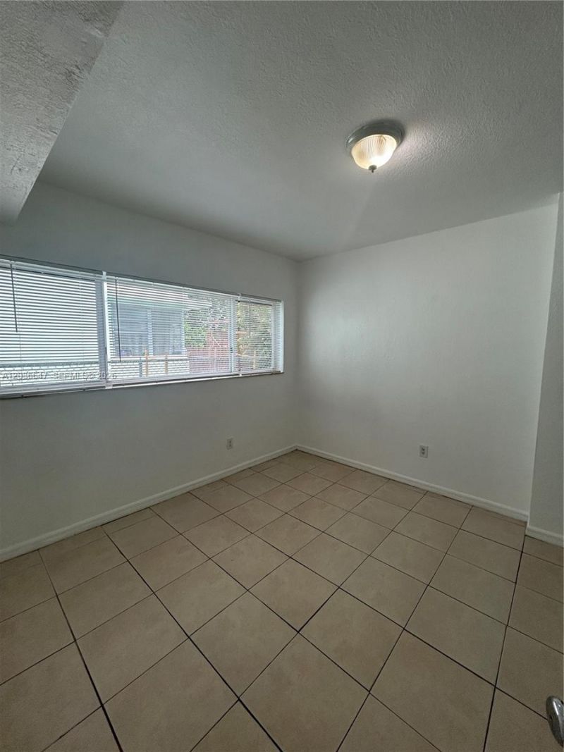 1945 Calais Dr , Unit 3, Miami Beach, FL 33141 Photo