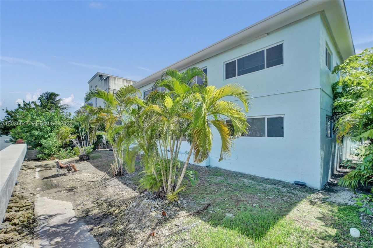 1945 Calais Dr , Unit 3, Miami Beach, FL 33141 Photo